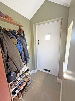 Photo 16- click for photo gallery